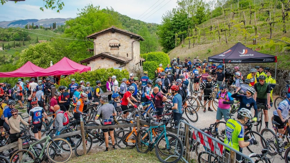 Nova Eroca Bike Tour-Refreshment point