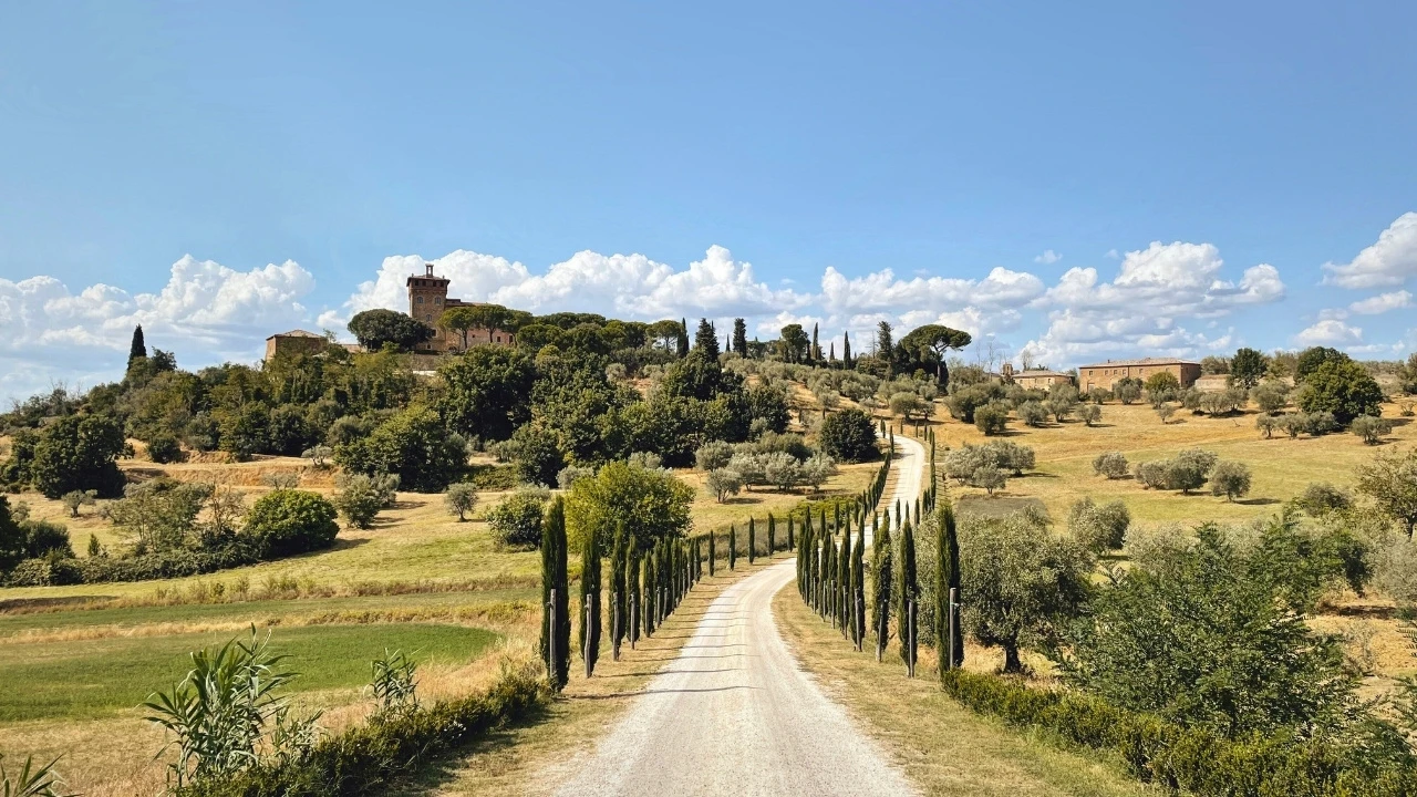 imgs-tuscany-gravel-best-cycling-trips-italy