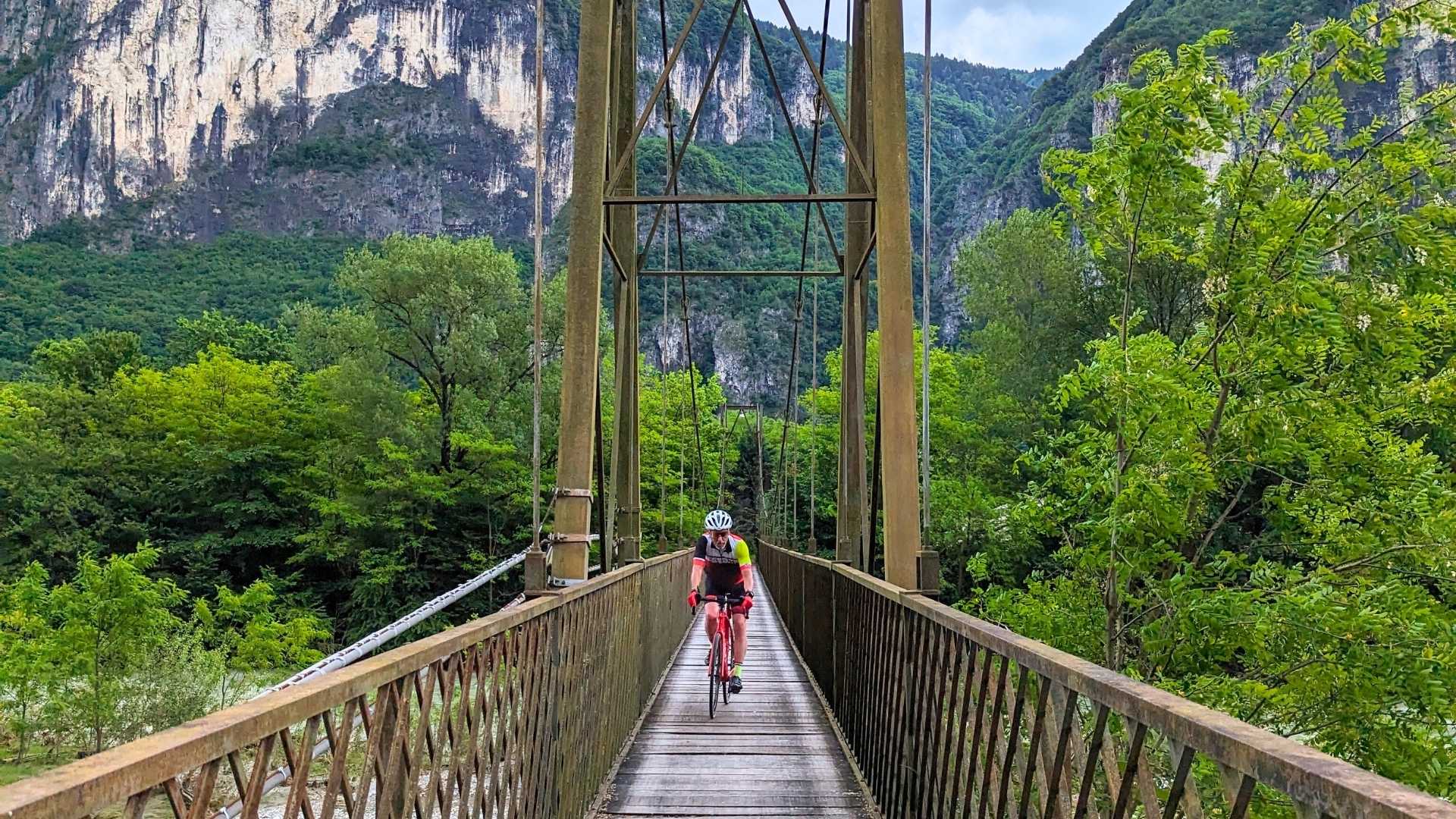 cyclist-bridge