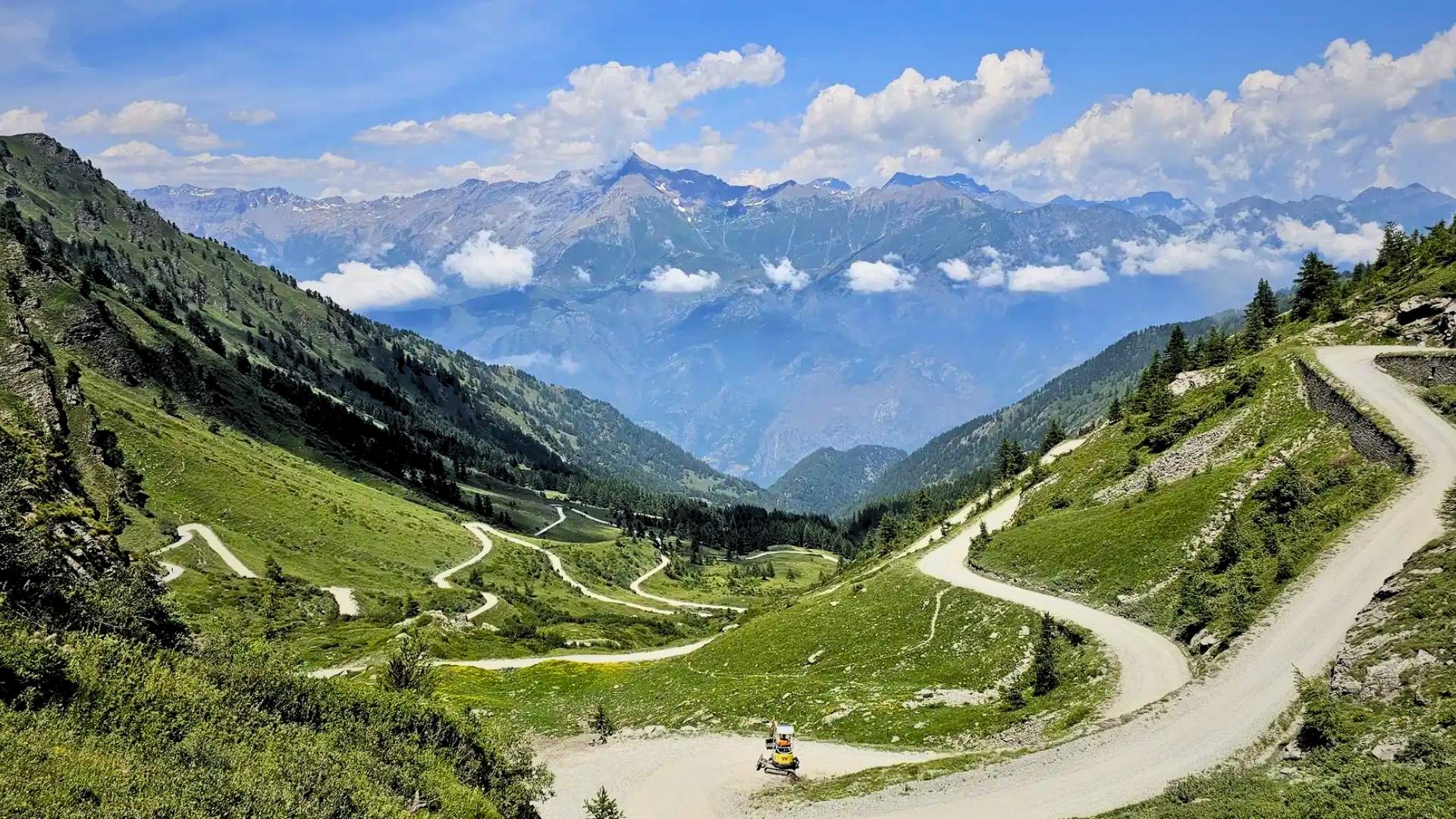 epic-cycling-mountain-road-piedmont