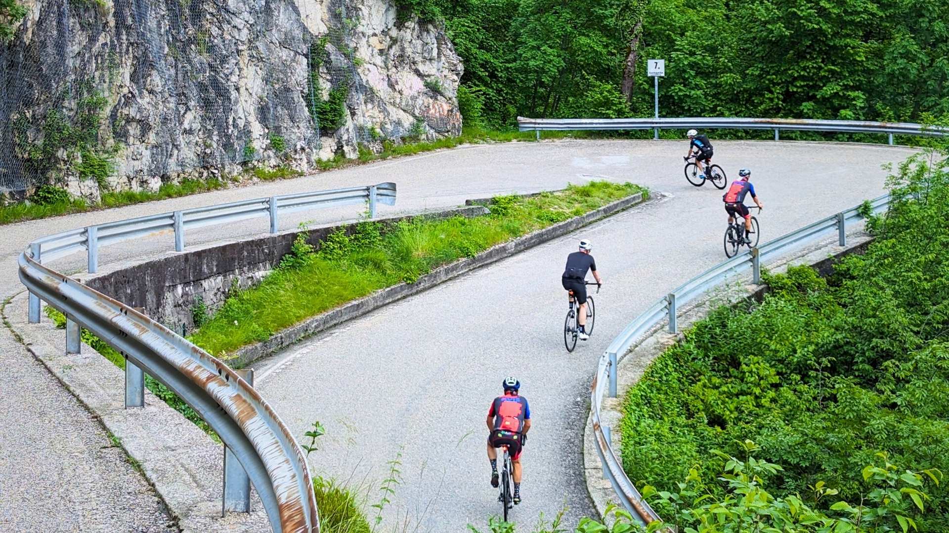 cyclists-pass-switchbacks