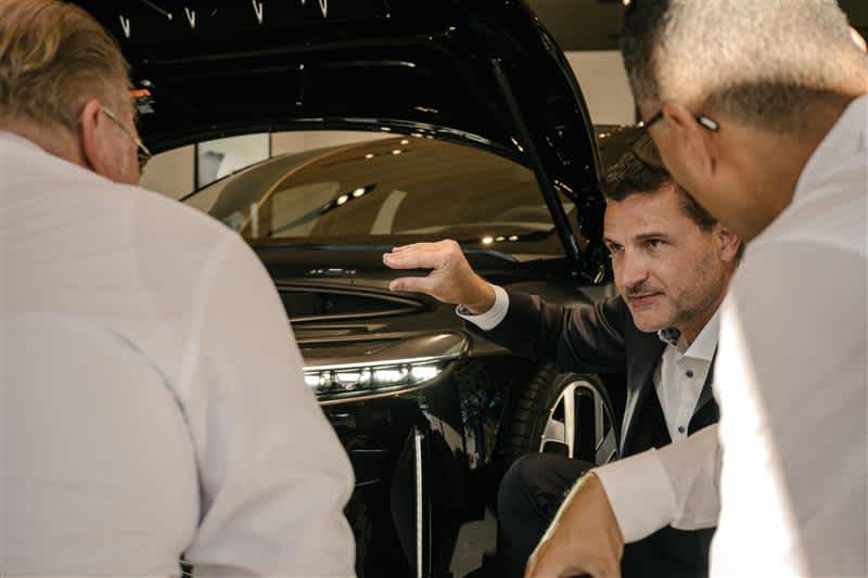 Lucid designs elevating experiences that break free from limitation. 

Hear from Derek Jenkins (SVP Design & Brand) and Eric Bach (SVP Product & Chief Engineer) as they unpack the story behind Gravity – from first sketch to final form. Discover how Californian design principles meet relentless engineering truth to create something quietly radical.