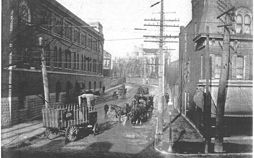 Historical Sites & Monuments in Missouri: Book Tours & Activities at
