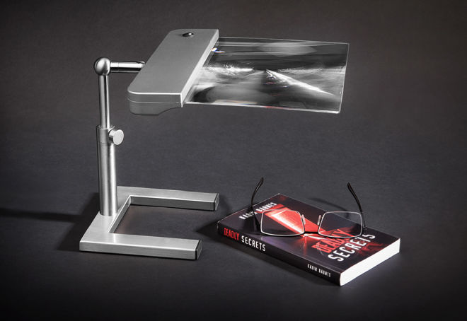 Full-Page Cordless Desk Magnifier
