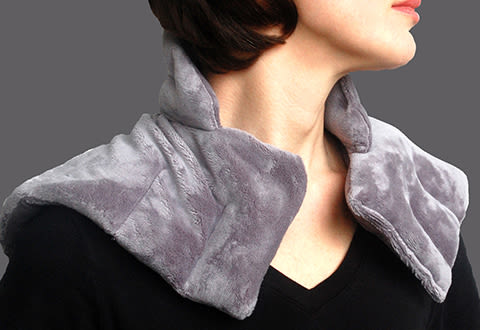 Heated Neck & Shoulder Wrap by Sharper Image - Microwavable Warm & Cooling  Plush Pad with Aromatherapy (100% Natural Lavender & Herb Spa Blend) 