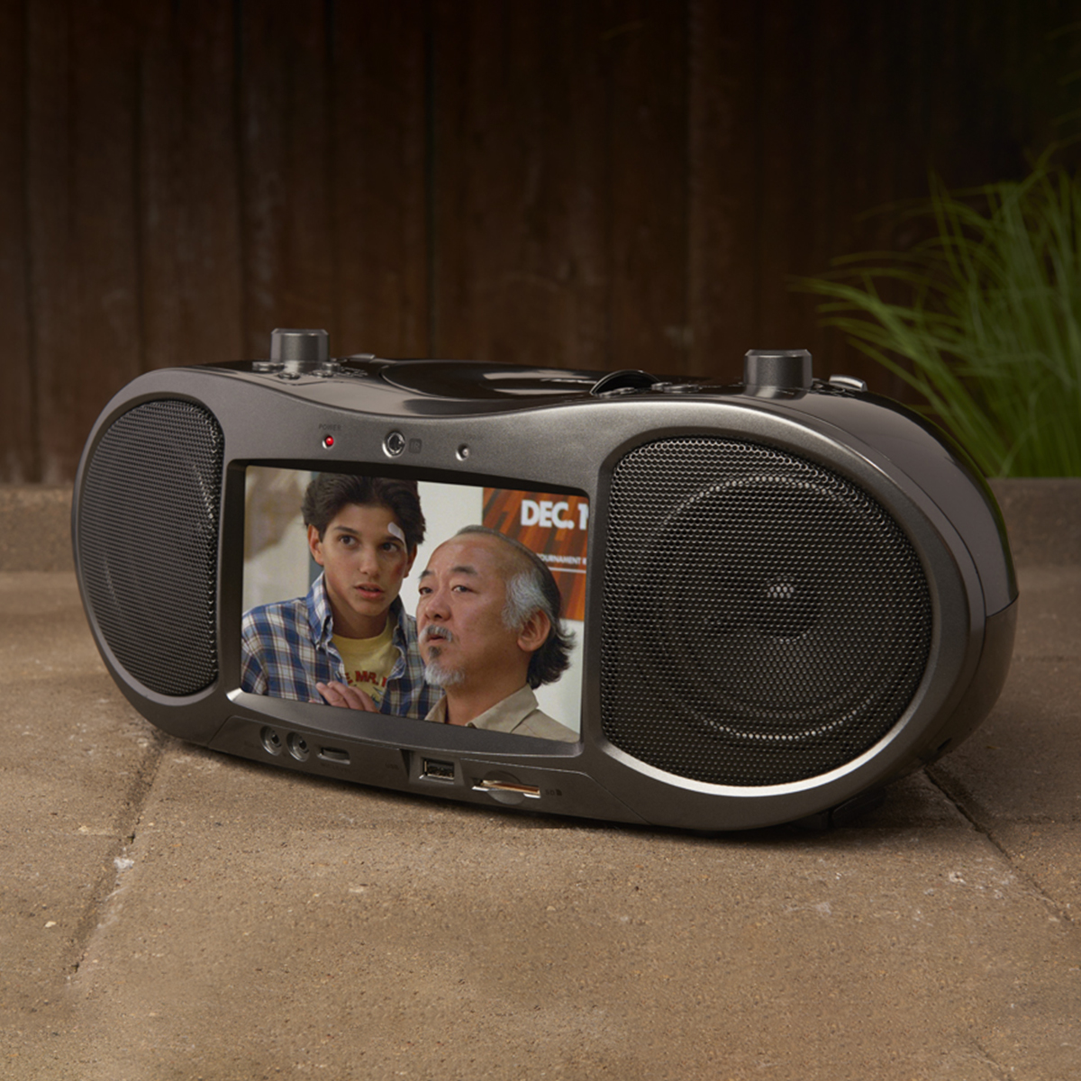 B-T～PICTURE PRODUCT DVD-BOX Amazon.com: 7” Bluetooth® DVD Boombox and TV : Electronics