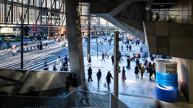 都会の中の公園を再定義する取り組み 29984 25G141137