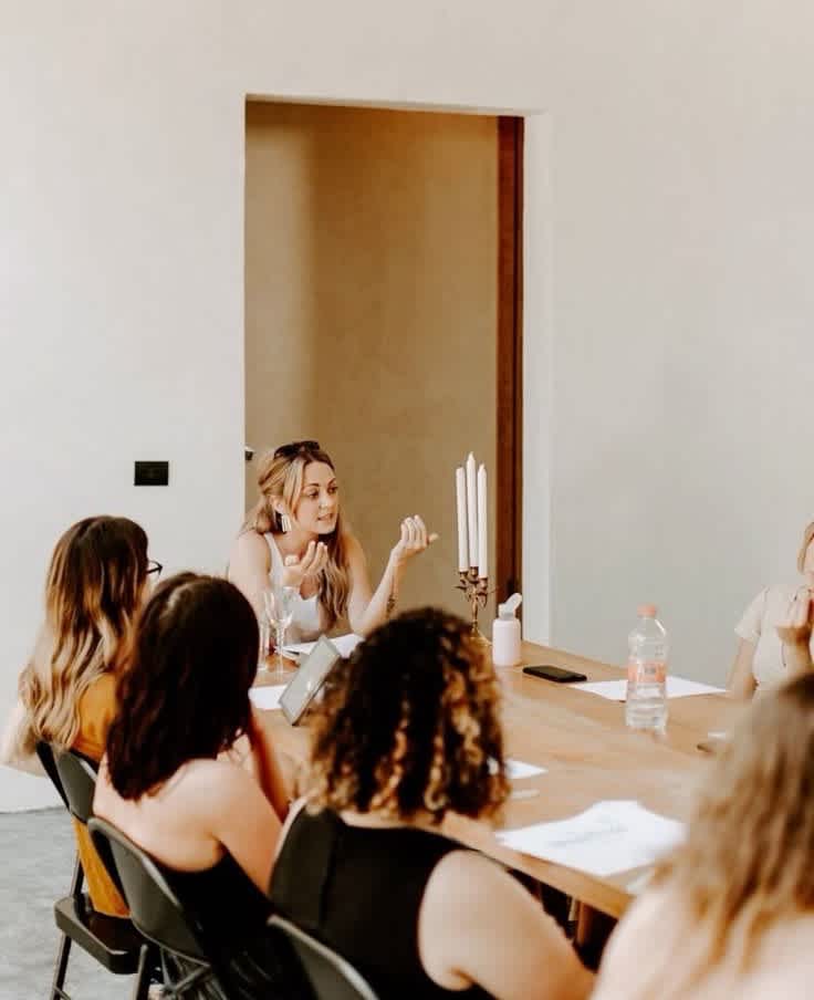 Plantilla de Contrato para Instructores de Yoga (Descarga Gratuita)