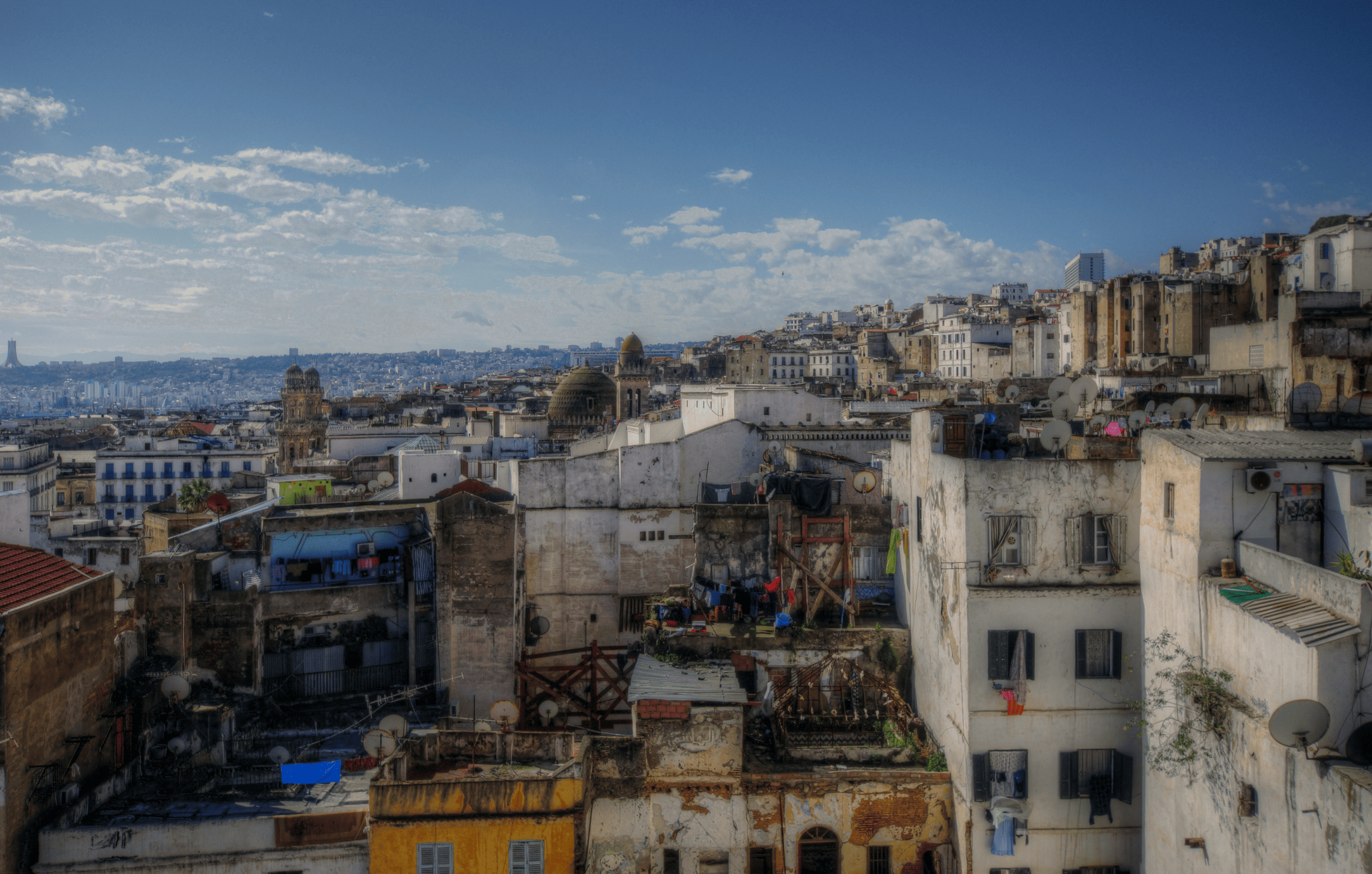 Algeri - case viste dall'alto.