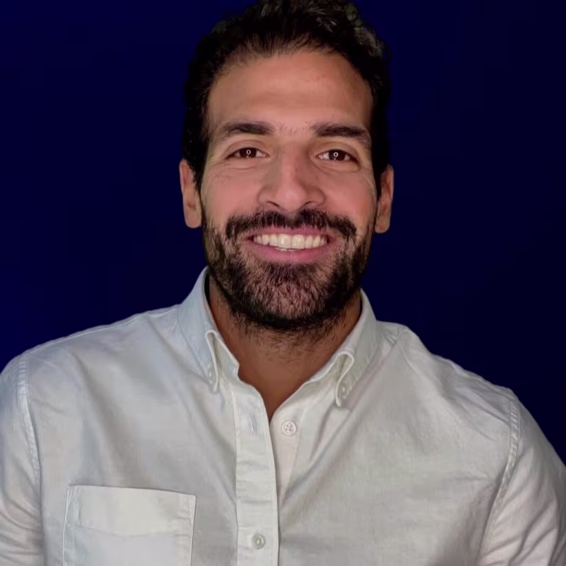 إعادة تعريف وسائل التواصل الاجتماعي: مرحبًا بسكرول ميديا