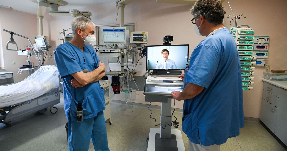 These are the best side hustles for nurses who want to earn some extra money