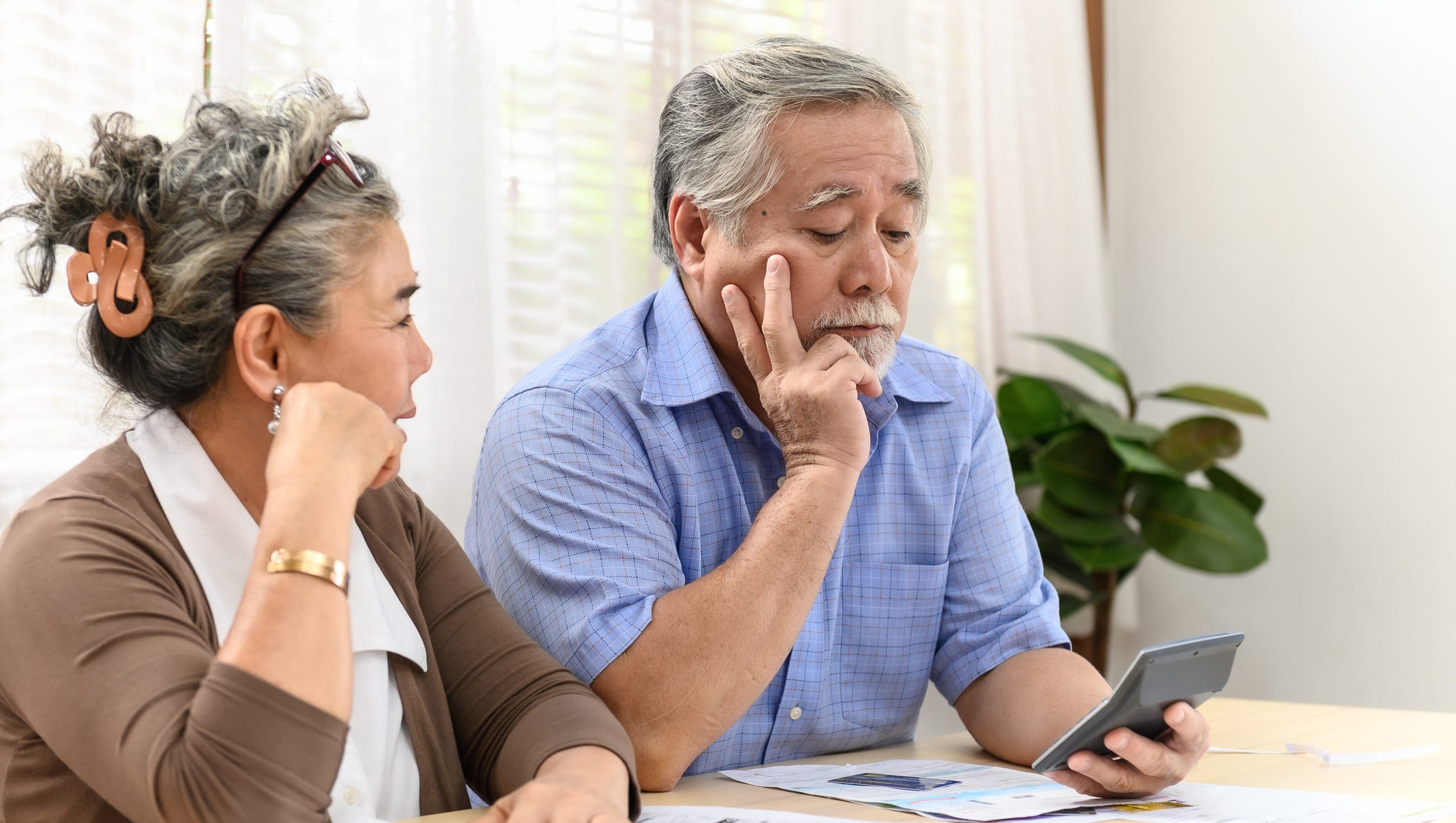 Tips for reducing credit card debt as balances and interest rates rise