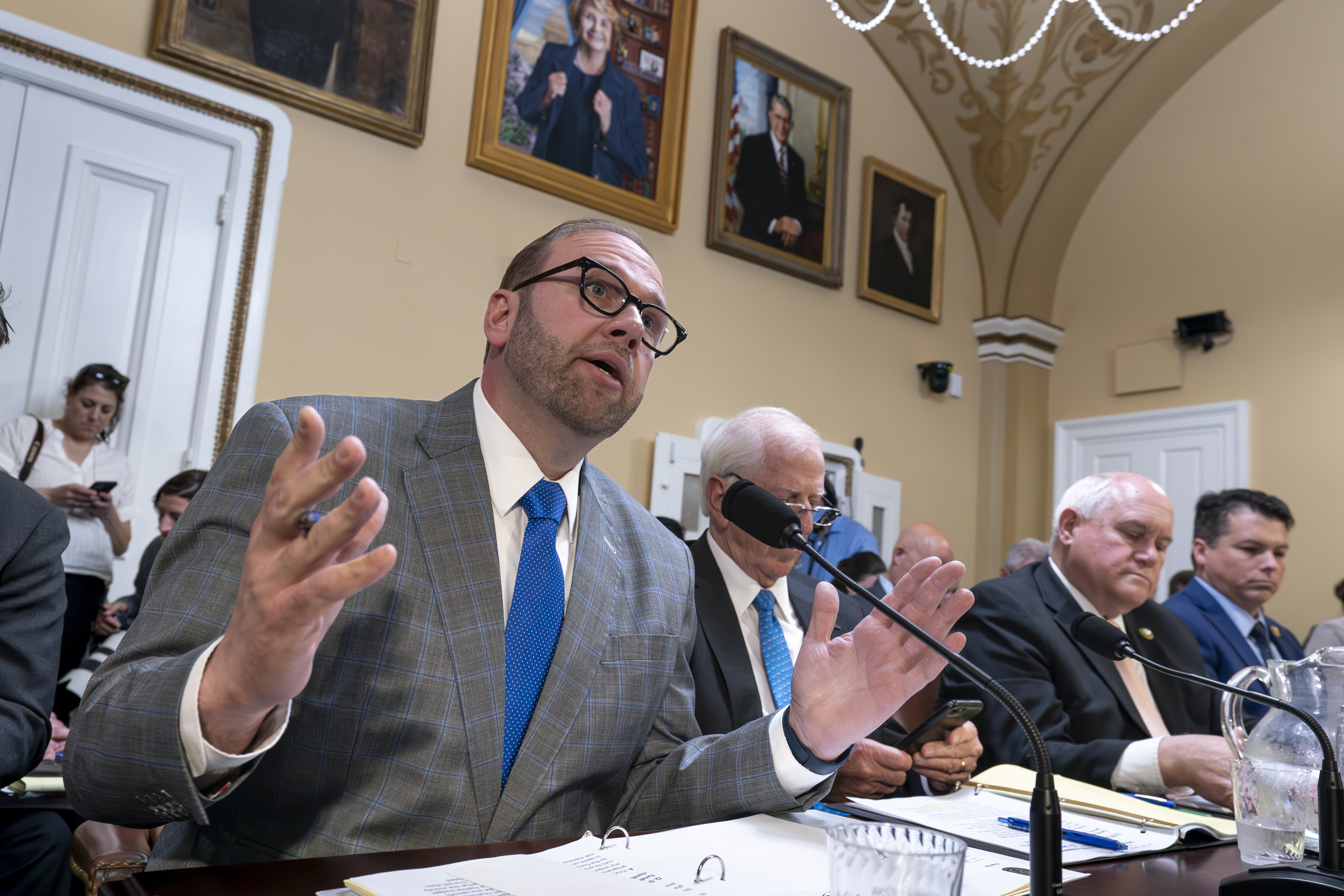 On heels of debt fight, House GOP rolls out tax-cut package