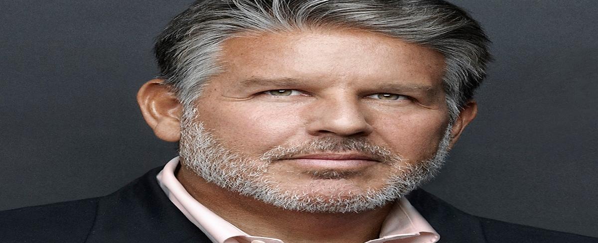 Former Senior Wall Street M&A Investment Banker, NYT Bestselling Author & Founding Partner of Puck News William D. Cohan Sits With “Bad” Brad Berkwitt For a 360 Conversation On Sunday May 28, 2023