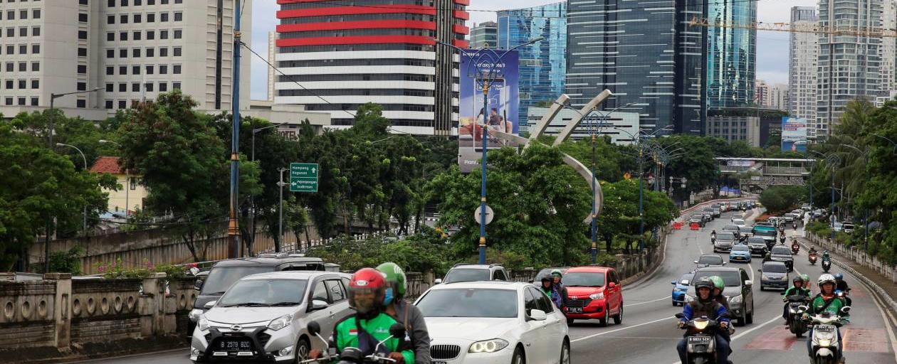 Japan's MUFG to buy Indonesian car loan company