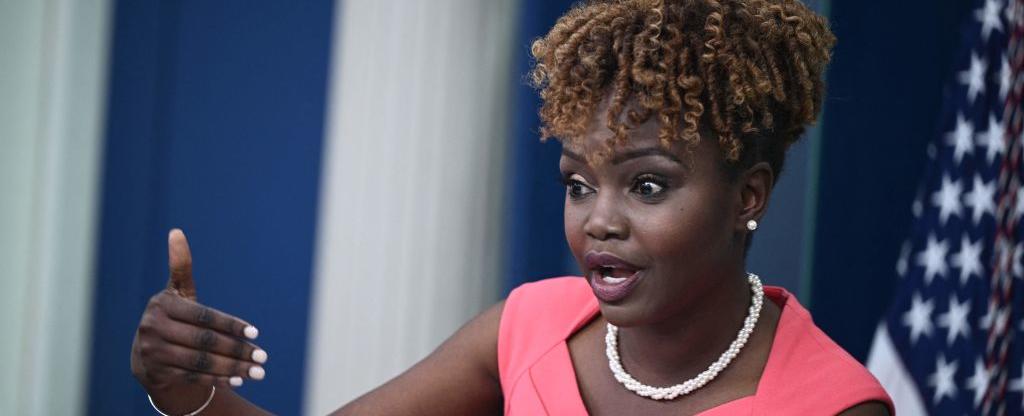 White House Press Sec Mocked After Claim About Americans' Personal Finances