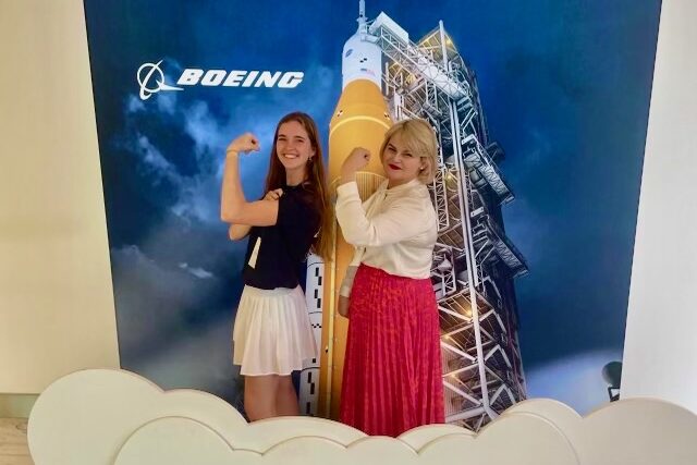 Boeing investments come ‘full-circle’ for W-L senior studying aerospace engineering at Yale | ARLnow.com