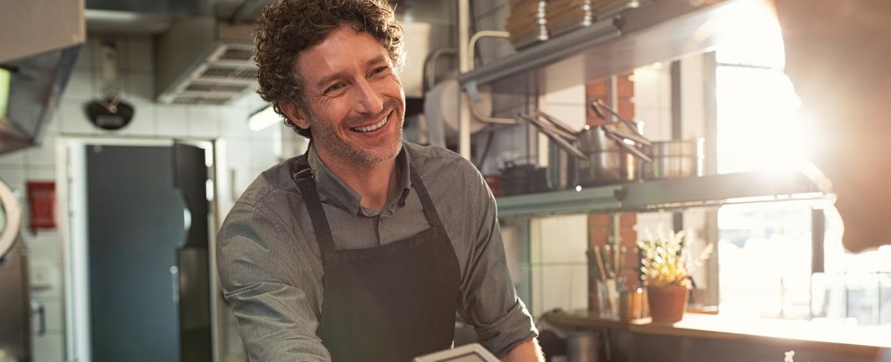 Why does a tip not show on credit cards right away?