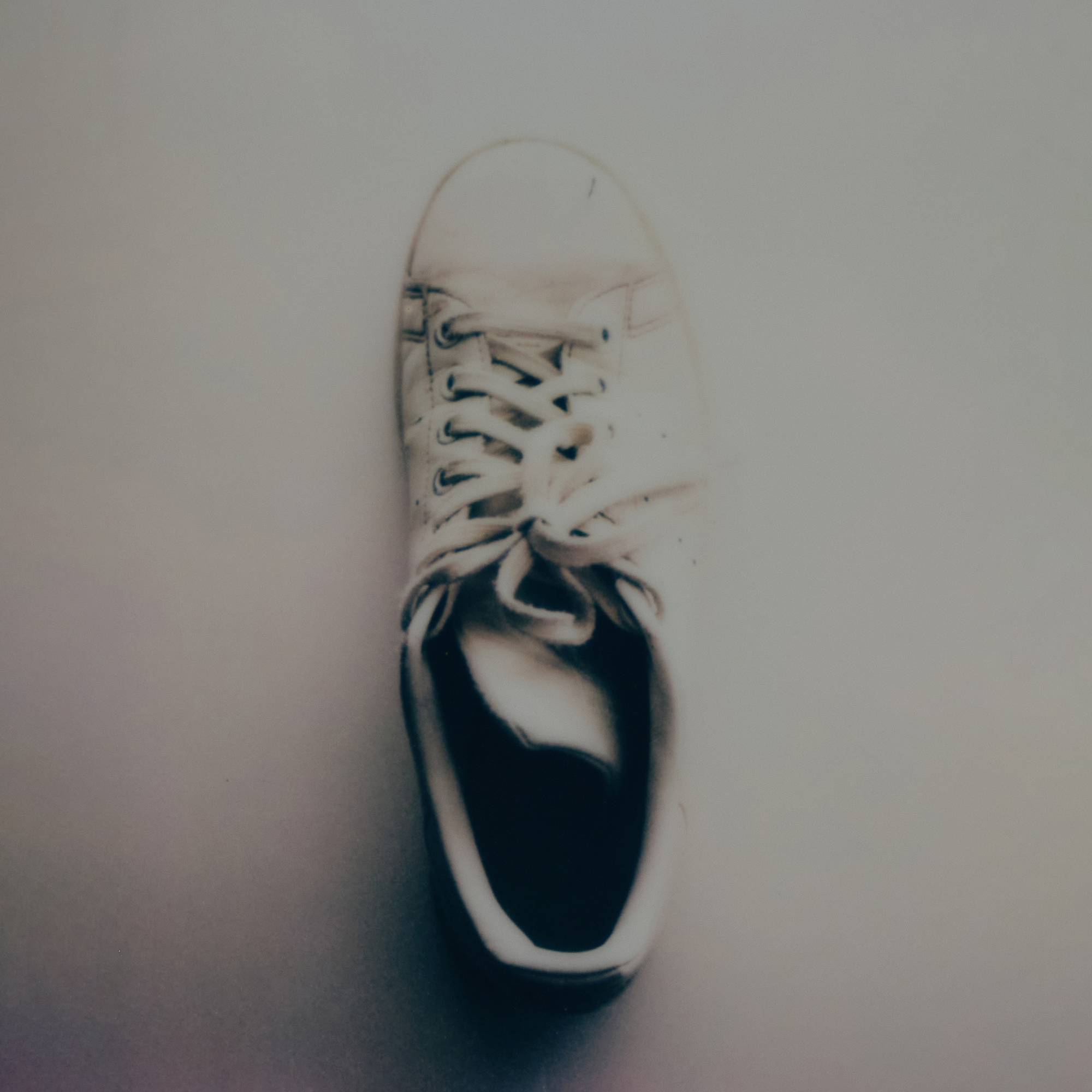 sneaker thumb