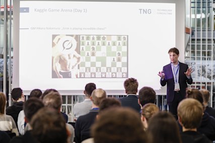 Video: Chess AI: How to explain a chess game with AI? - From traditional engine analysis to LLM agents