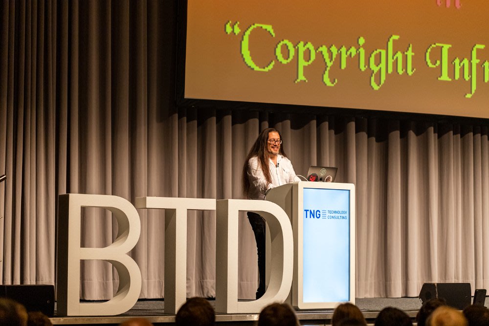 John Romero: Speakerinfo Slideshow John Romero, Spielentwickler und Mitgründer, id Software, "The Programming Principles of Id Software"