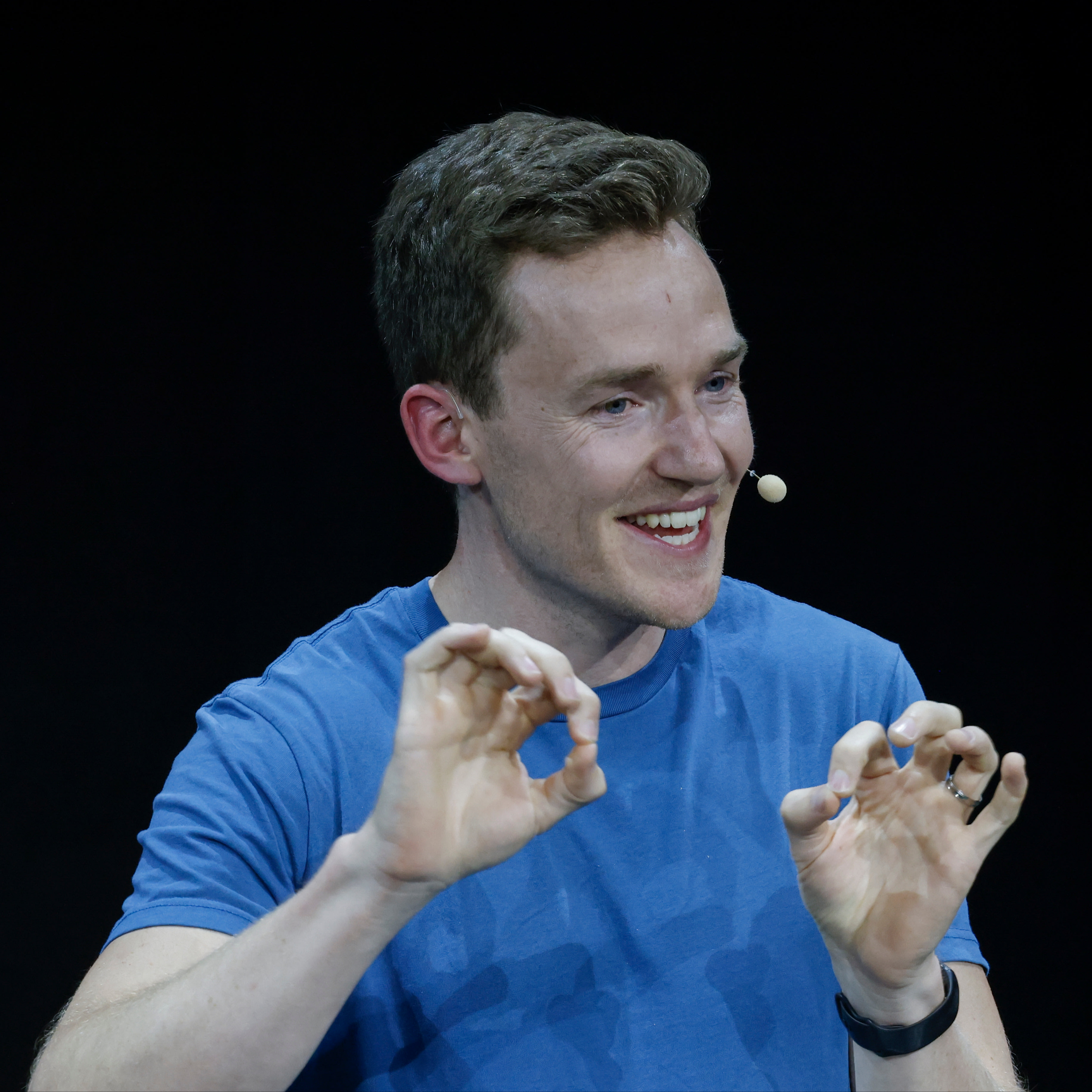 Grant Sanderson: Speakerinfo Slideshow