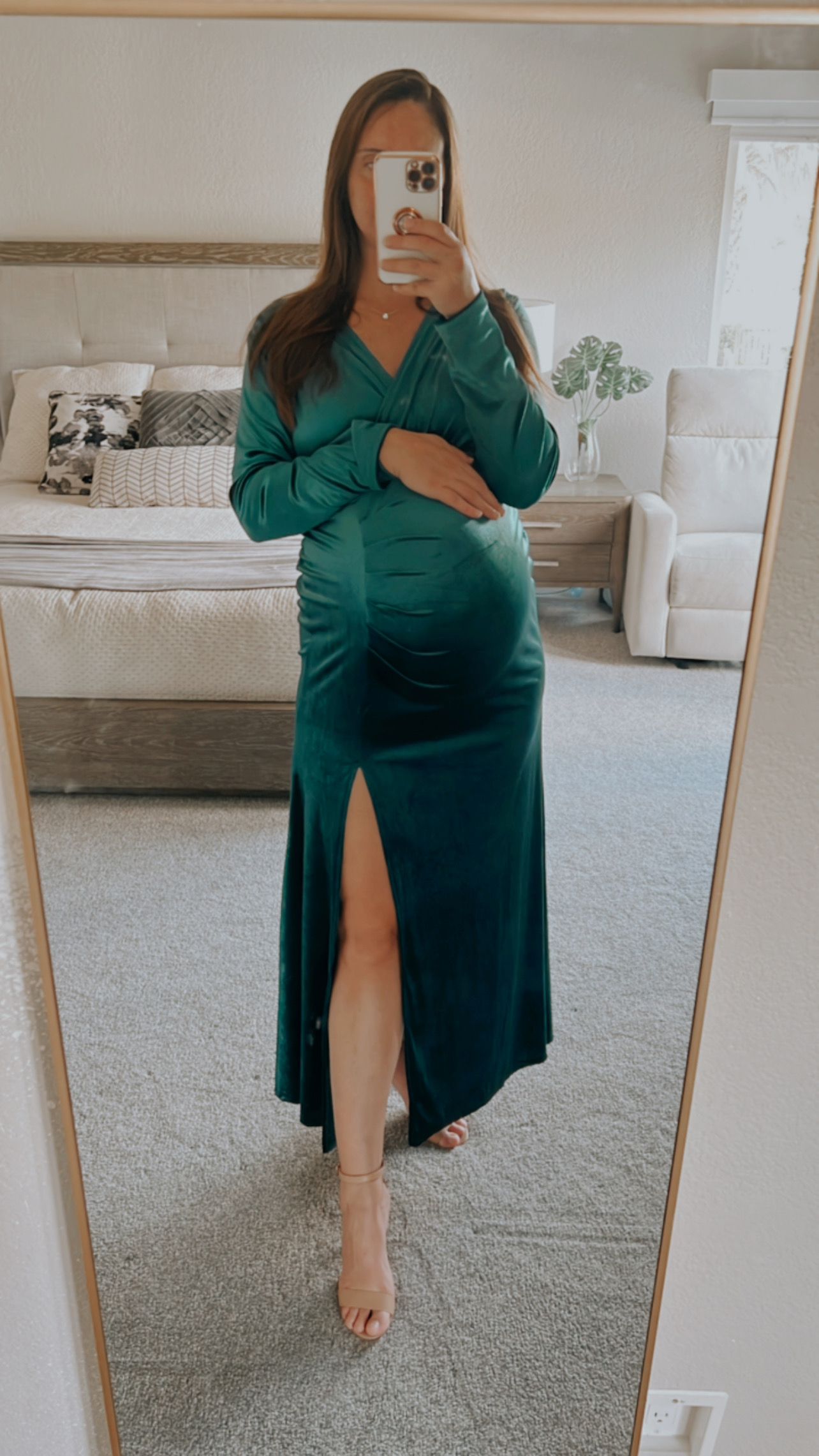 Horton Lane | Formal Maternity Velvet Long Sleeve Maxi Dress (Emerald Green)