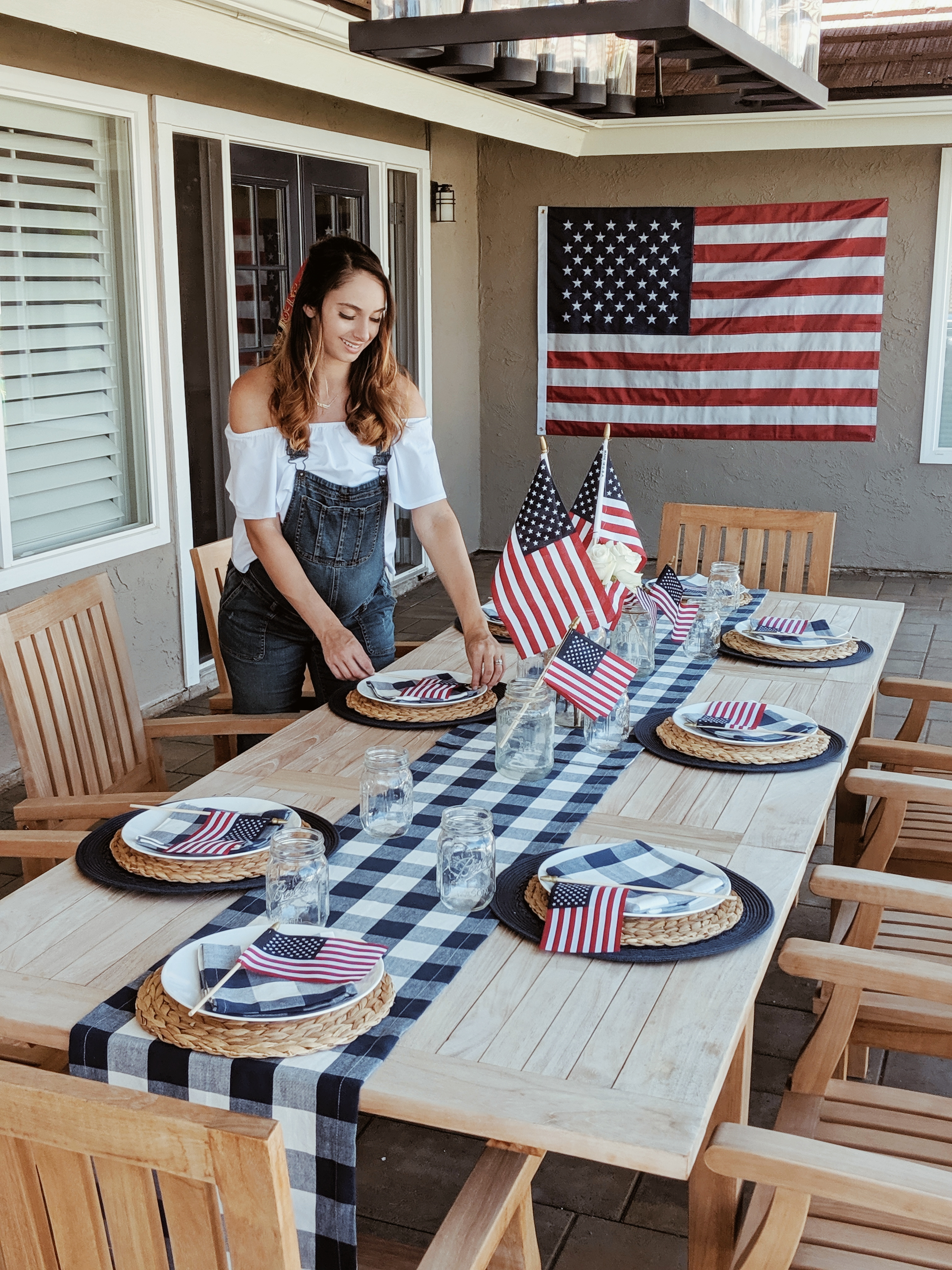 Horton Lane  4th of July Maternity Outfits