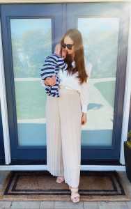 Horton Lane  Postpartum & Breastfeeding Friendly Outfits