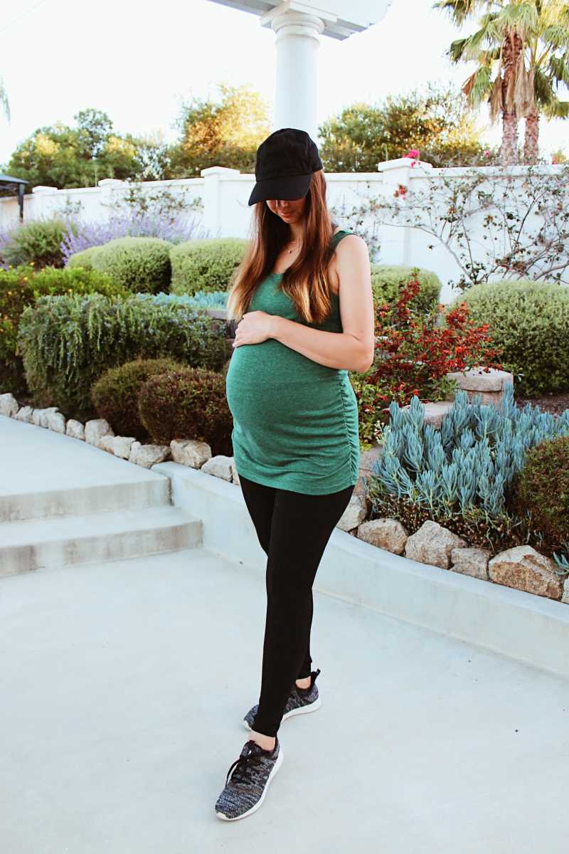 Styling tips for maternity leggings. Be cute and comfy during pregnancy  with …  Trendy maternity outfits, Maternity clothes fashionable, Stylish maternity  outfits