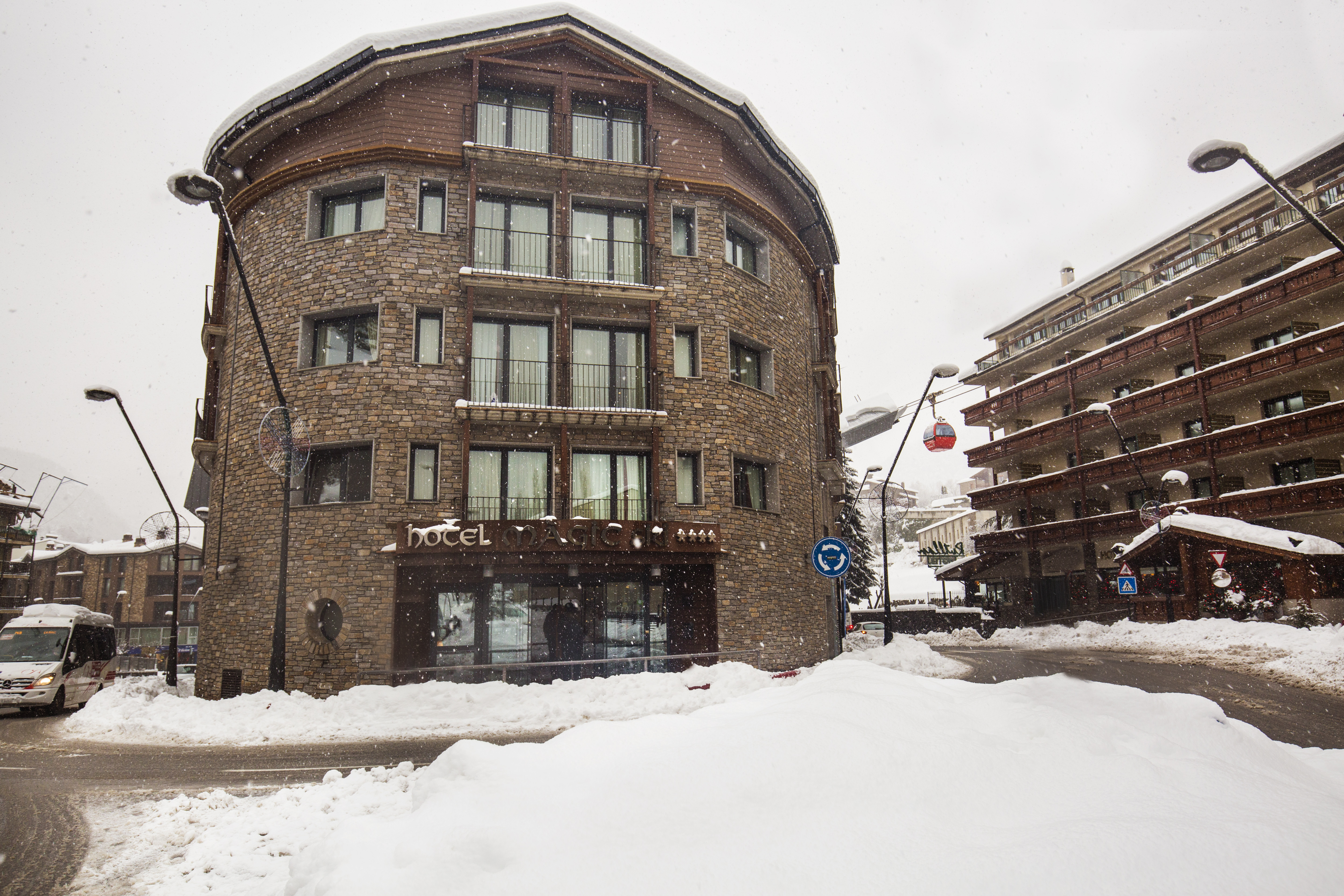 🎿 Magic Ski Hotel, La Massana — Lift-Linked, Comfort-Fuelled, and Perfectly Placed