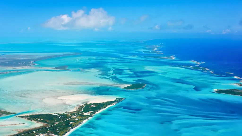 Athol Island vs Rose Island: Which Paradise is Calling Your Name?