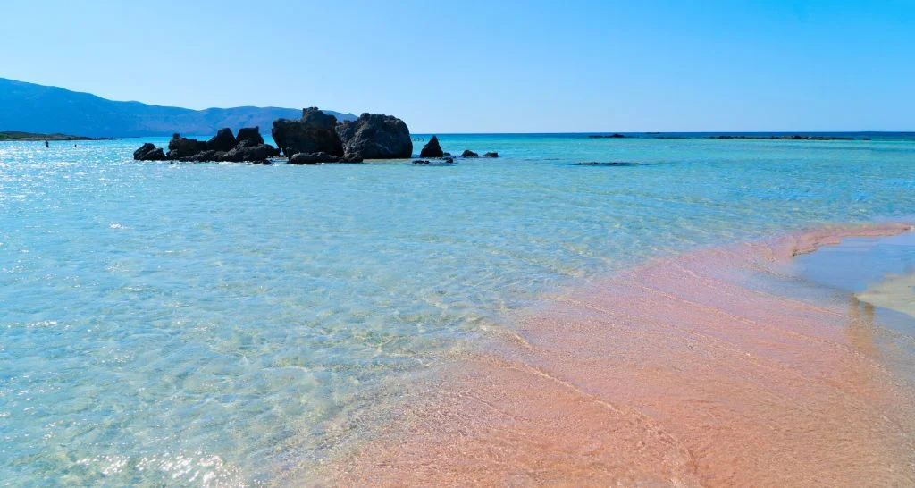pink-sand-beach-harbour-island-bahamas