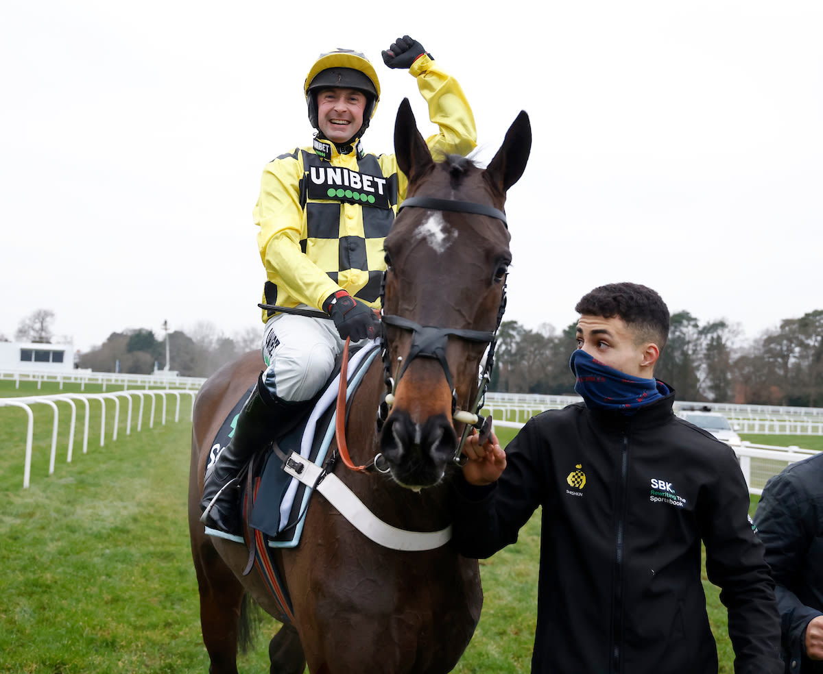  Shishkin and Nico de Boinville after winning the Clarence House Chase (focusonracing.com)