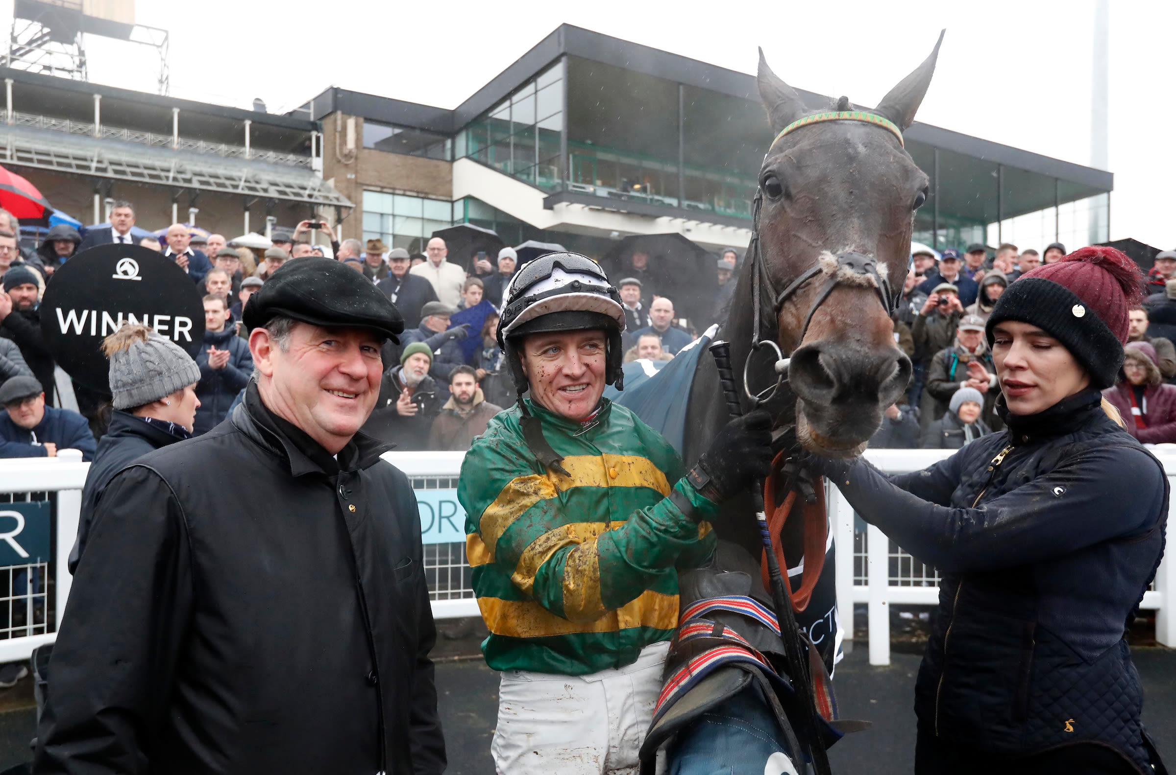  Geraghty and McManus are all smiles after Buveur D'Air's fluent Fighting Fifth triumph (Focusonracing)