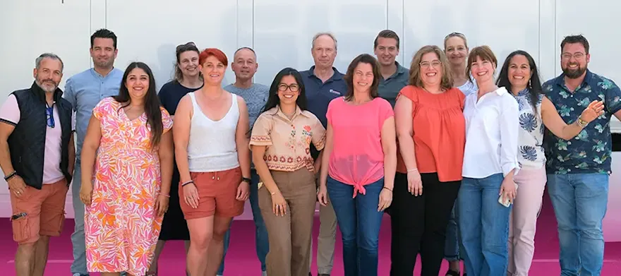 We are here for you | Flower Wholesaler Roobos