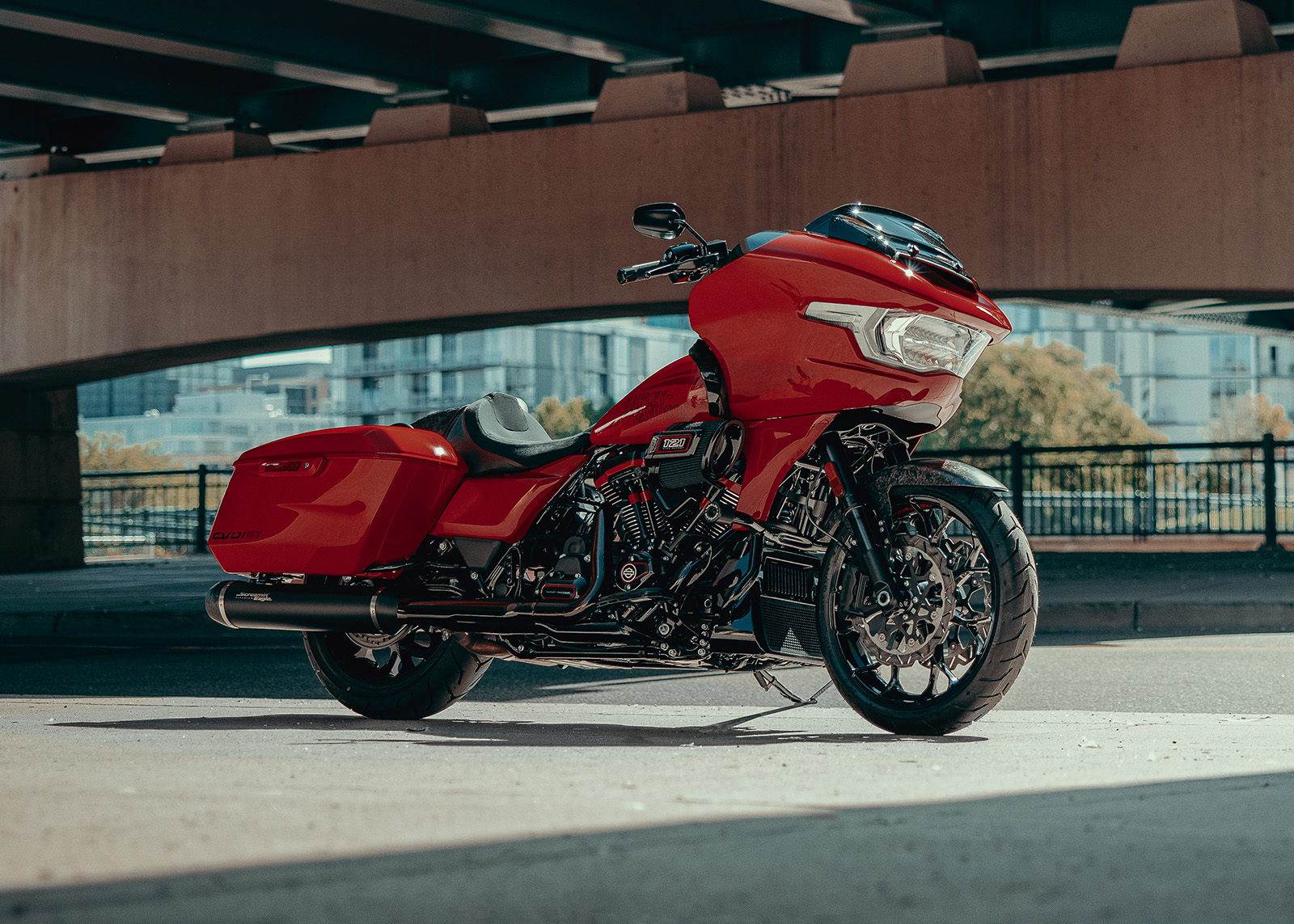 Portrætbillede af 2025 CVO Road Glide ST-motorcykel