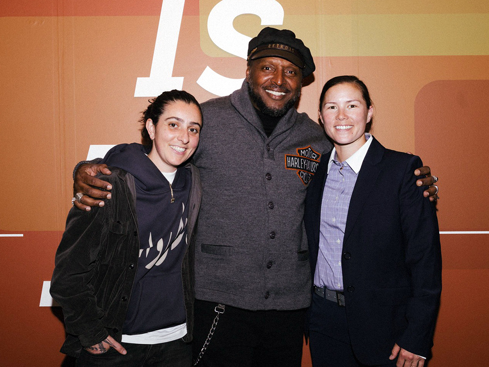 3.1.1_ThisIsMeExhibit_MediaGrid_Card2_BuiltToTellAStory