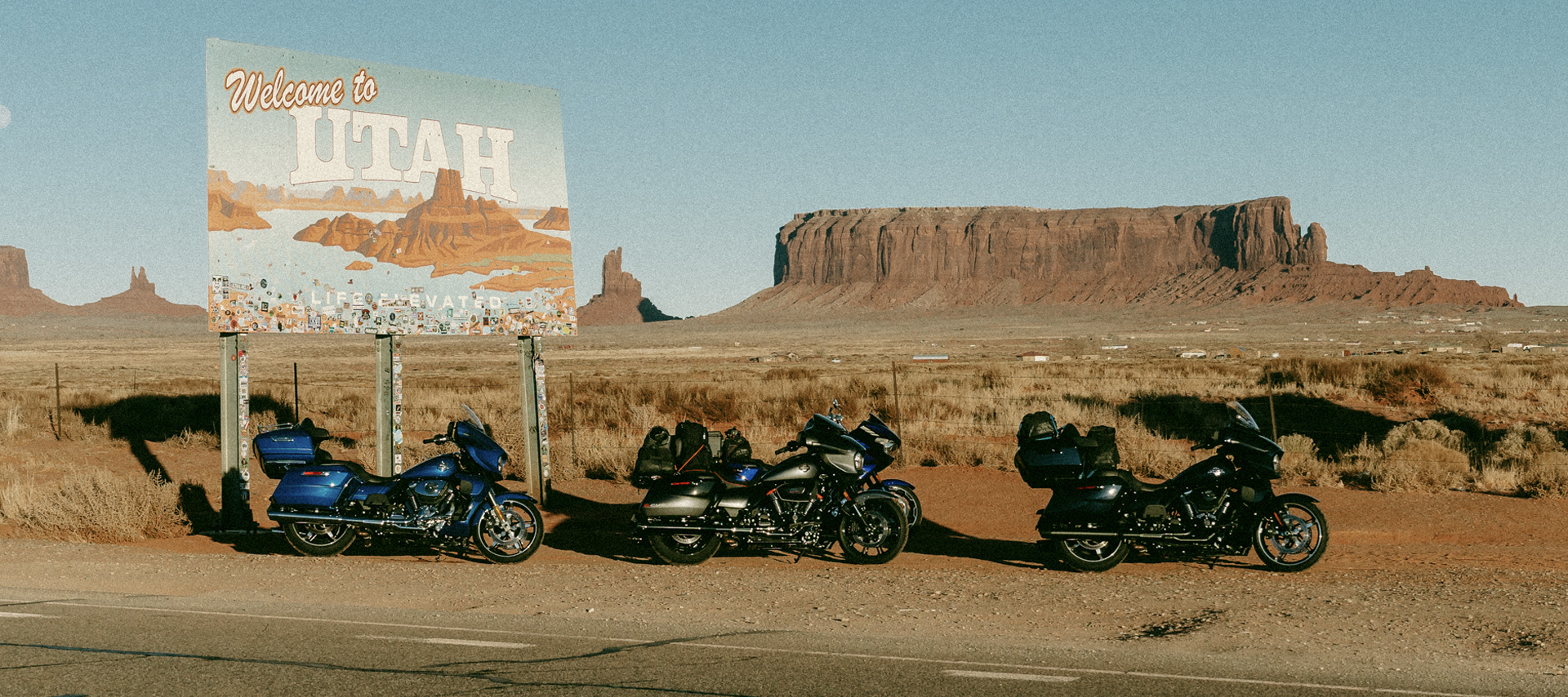 Bikes infront of the "Welcome to Utah" sign