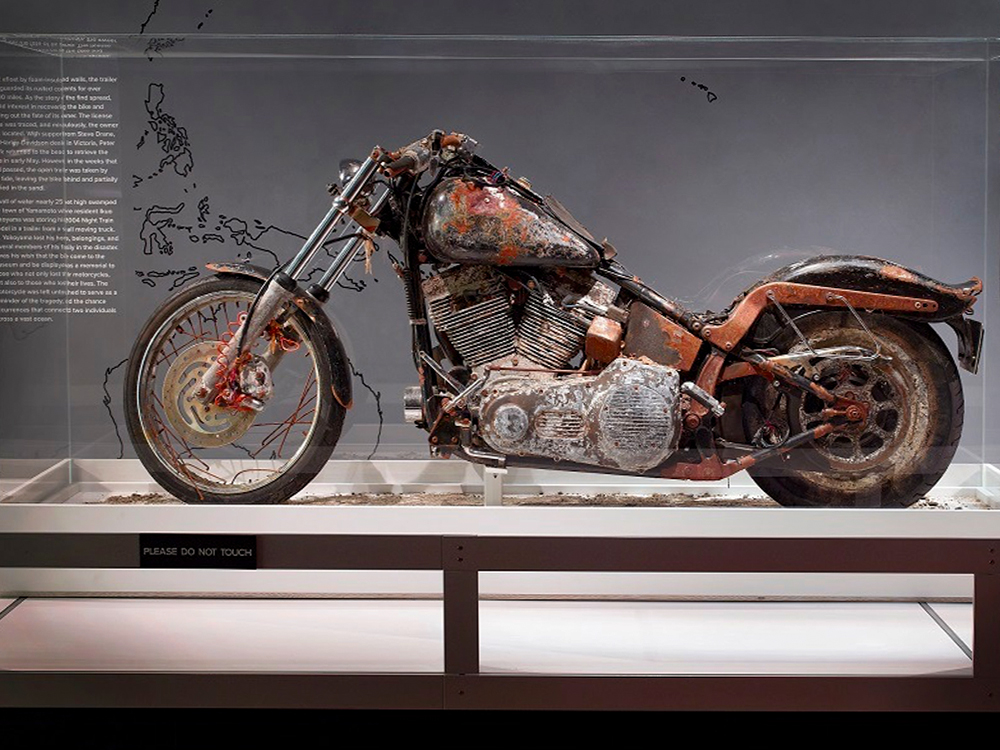 3.2_Exhibits_SmallCarouselSlider_Card3_TsunamiMotorcycle