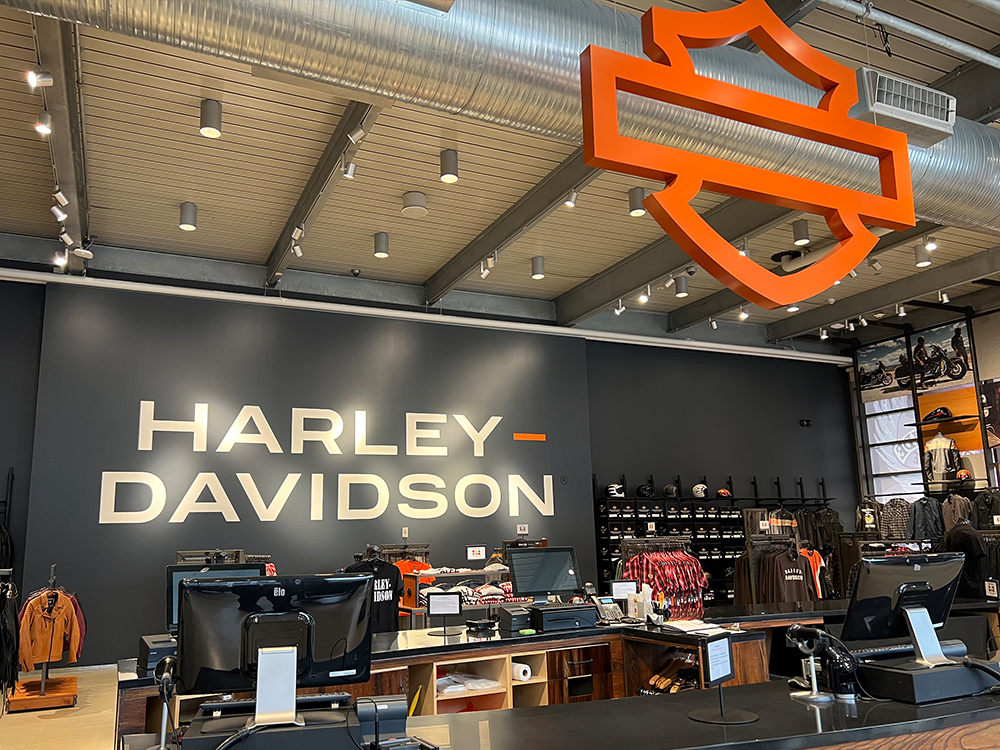 8.0_DavidsonPark_LargeCarouselSlider_Card5_H-DFactoryOutlet