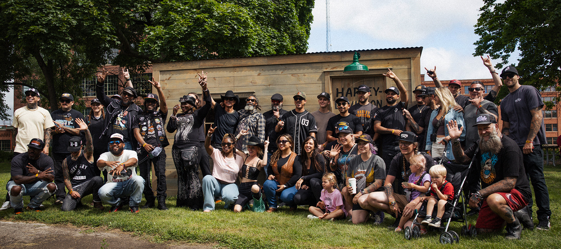 6.0 BringAGroup HeroMediaCard GroupAdventure