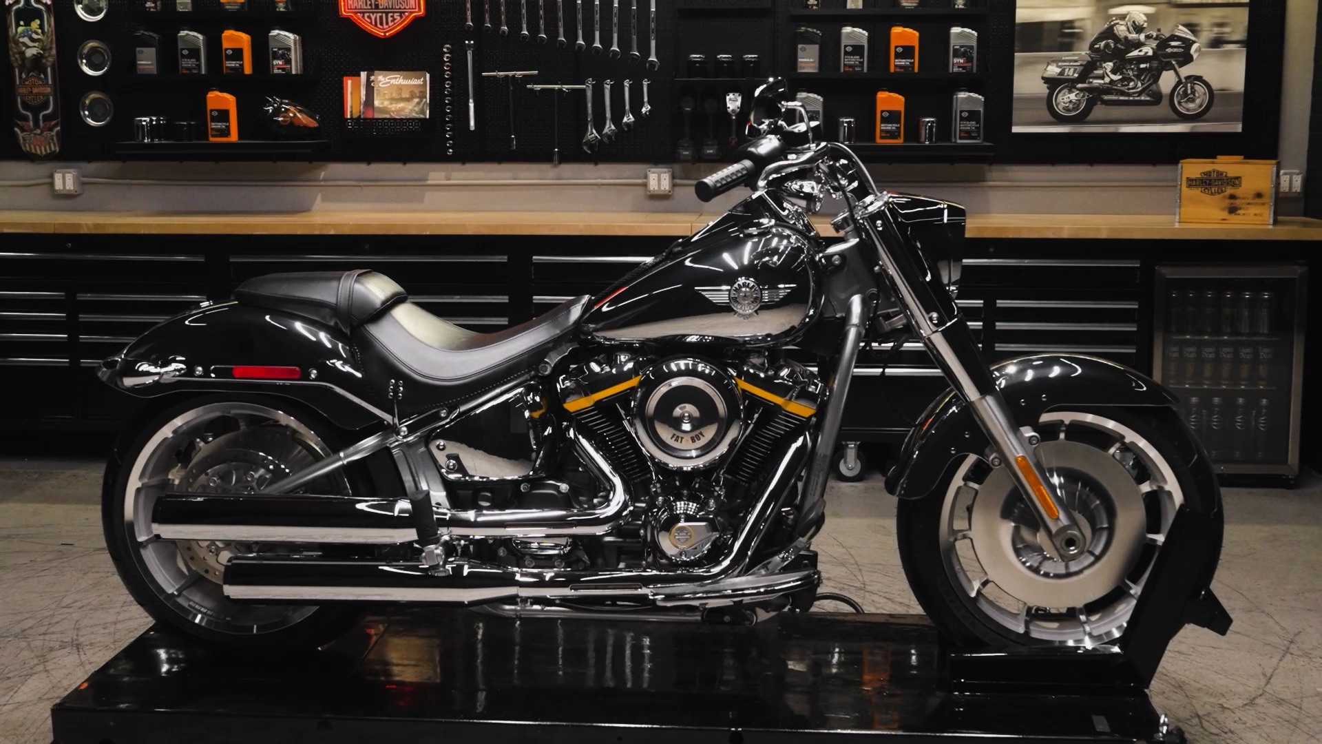 2025 Fat Boy Gray Ghost Walk Around