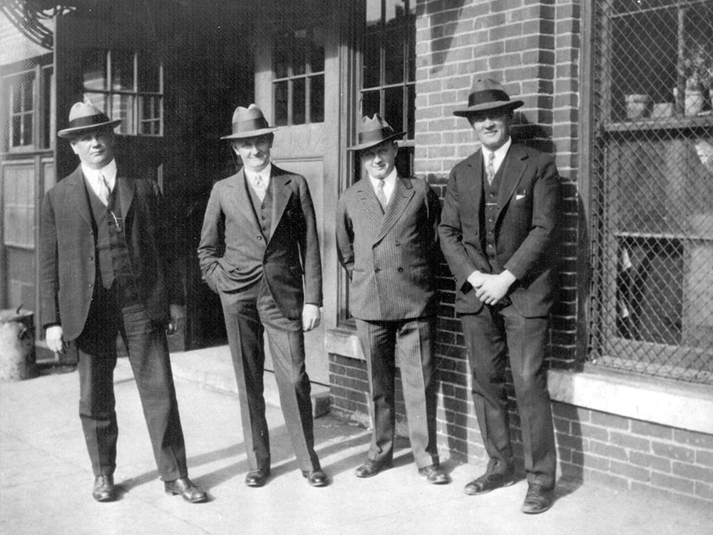 4.2.2_Story2_MediaSlider_Card1_MilwaukeeIcon