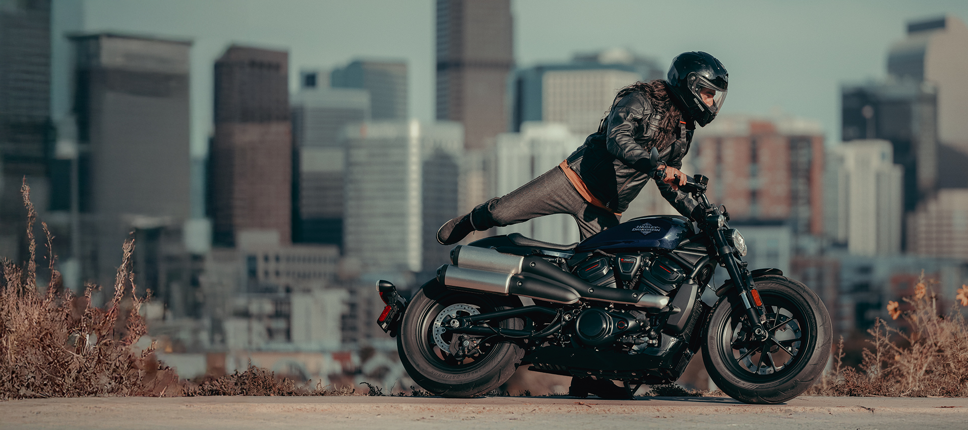 2025 Sportster S Lifestyle Shot