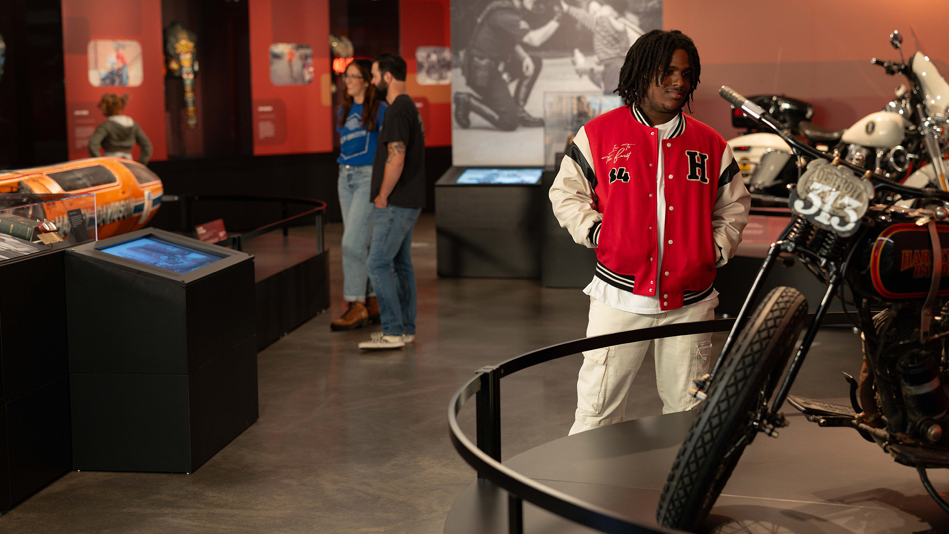 3.1.1_ThisIsMeExhibit_GallerySingleRow_Card2_Detroit