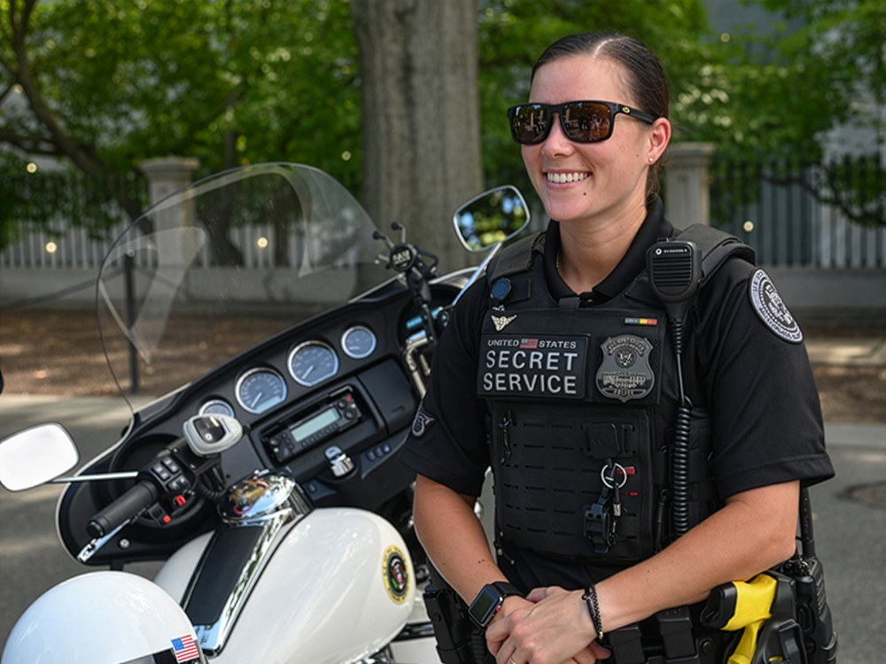 3.1.1_ThisIsMeExhibit_MediaGrid_Card3_MoreThanAMachine