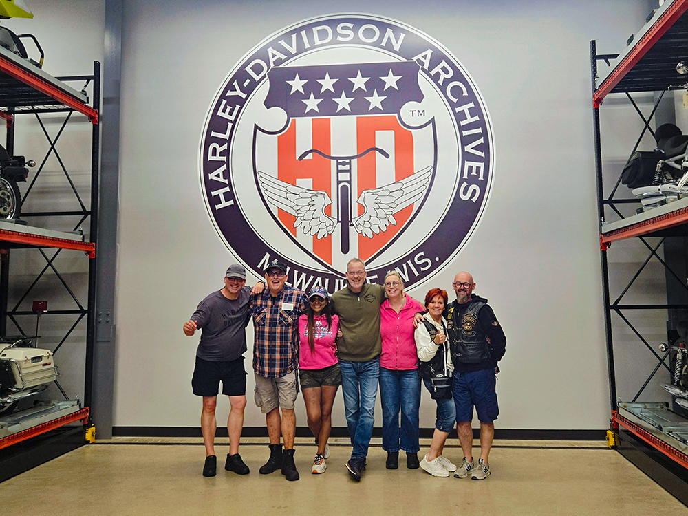 5.0 GuidedTours MediaCardZigZag Card3 VIPtour