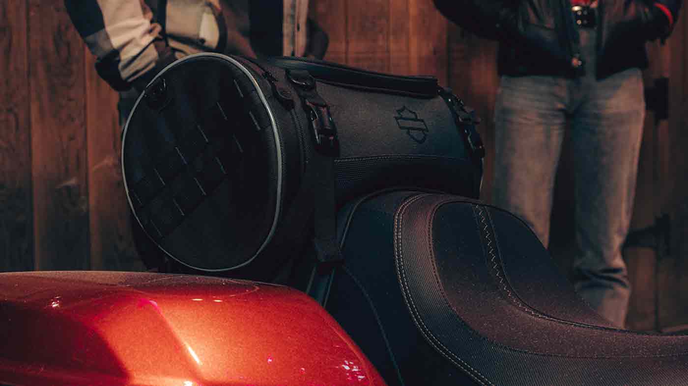 bike luggage and seat