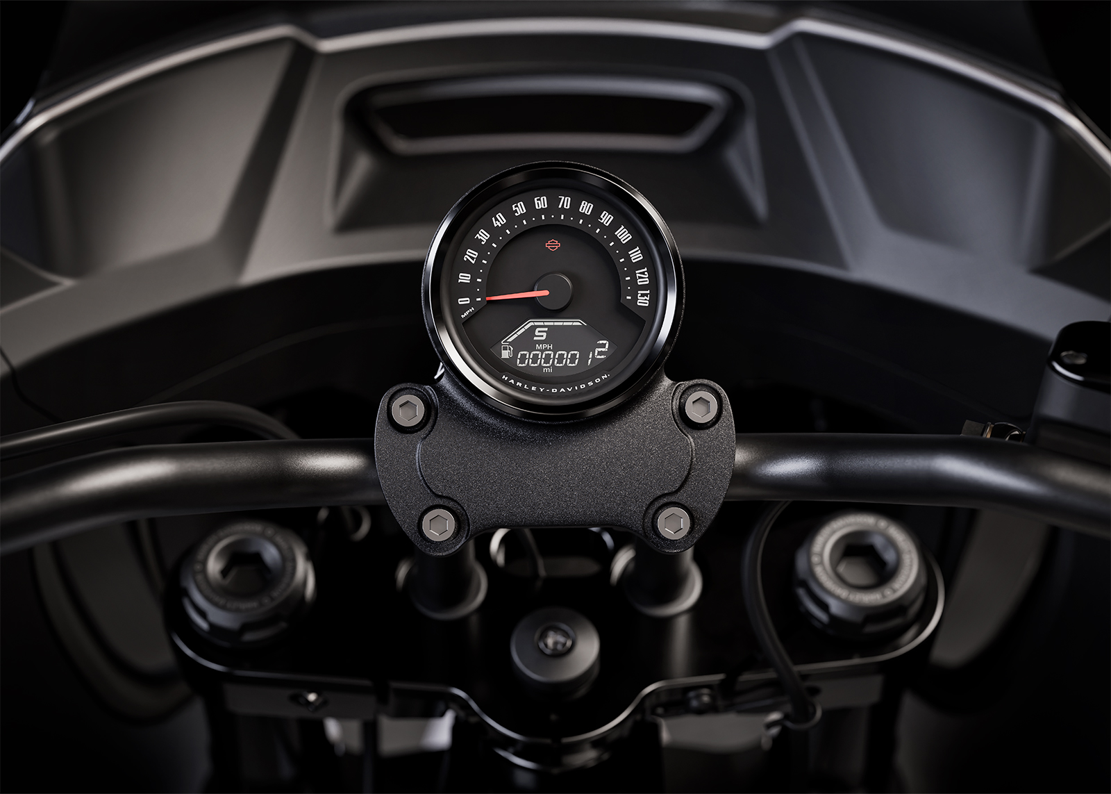 2026er Low Rider ST – frei wählbare Fahrmodi und 102 mm großes Display 